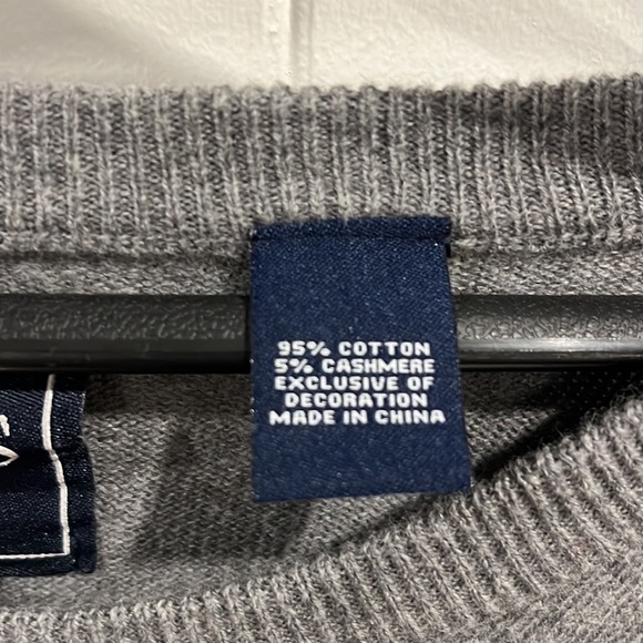 CHAPS sweater - Picture 4 of 4